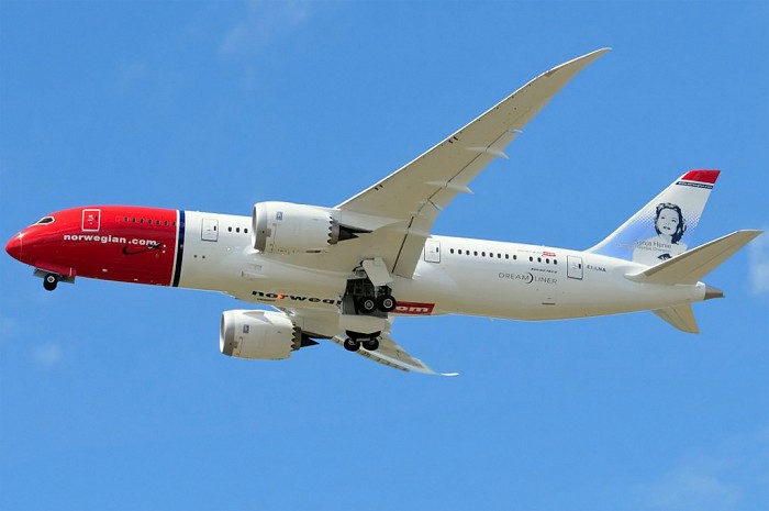 //www.pasazer.com/img/images/airplane/NorwegianB787-8.jpg