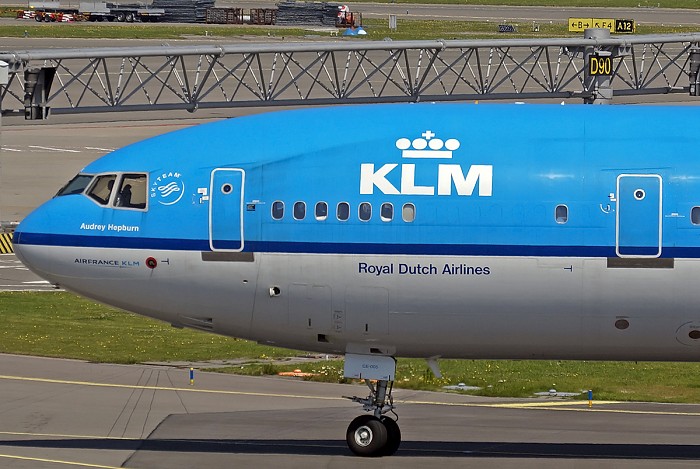 //www.pasazer.com/img/images/airplane/md11,klm,amsterdam7.jpg