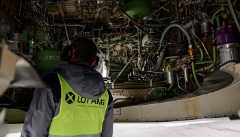 LOTAMS wykonuje pierwszy w Europie przegląd liniowy 737 MAX