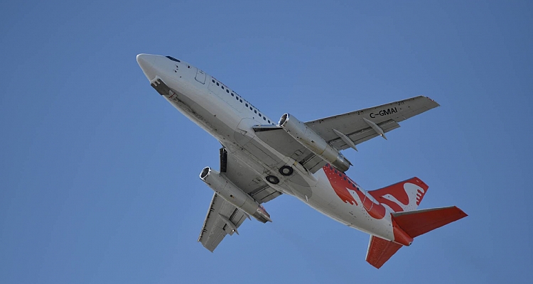 Koniec arktycznej historii 737-200C w Air Inuit