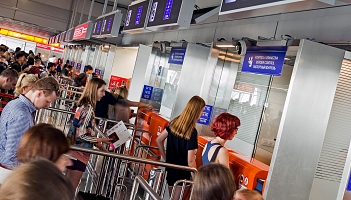 Więcej stanowisk kontroli paszportowej w Warszawie
