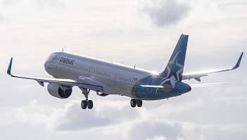 Air Transat poleciał A321LR z Quebec City do Londynu