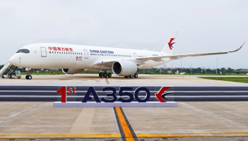 Airbus dostarcza pierwszego A350 z centrum wyposażenia i dostaw w Chinach