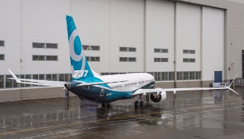 Boeing pokazał model 737 MAX 9