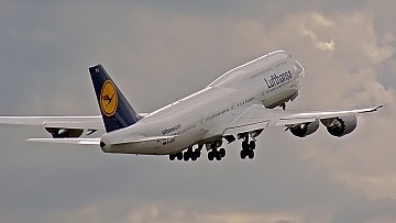Lufthansa: B747-8I poleci do Tokio