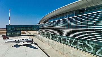 Europejscy audytorzy krytycznie o lotniskach