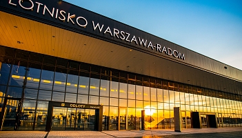 Lotnisko w Radomiu otrzymało certyfikat lotniska użytku publicznego