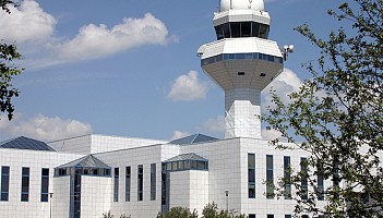 Protest kontrolerów z wieży Lotniska Chopina