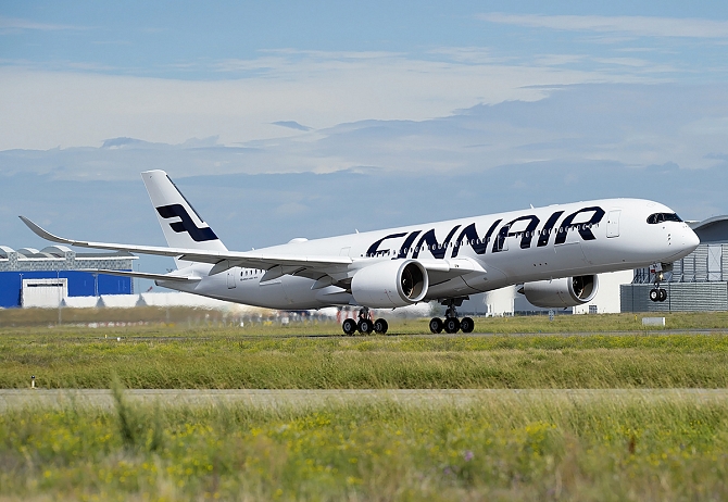 //www.pasazer.com/img/images/normal/A350_XWB_FINNAIR_FIRST_FLIGHT_02.jpg