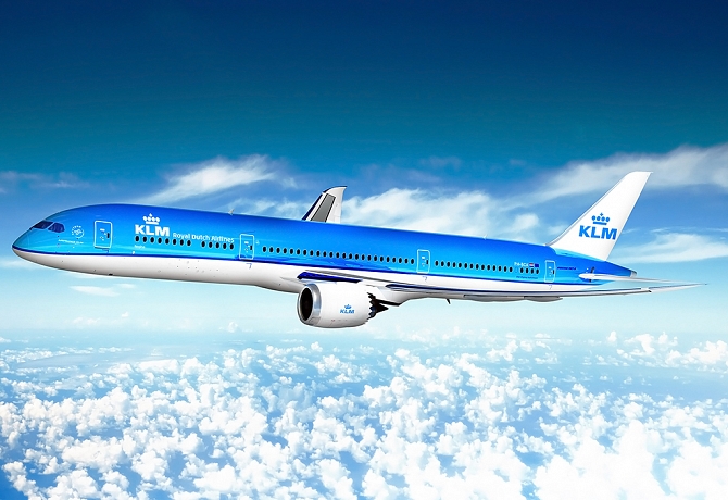 //www.pasazer.com/img/images/normal/klm,boeing,b787-9,dreamliner,media.jpg