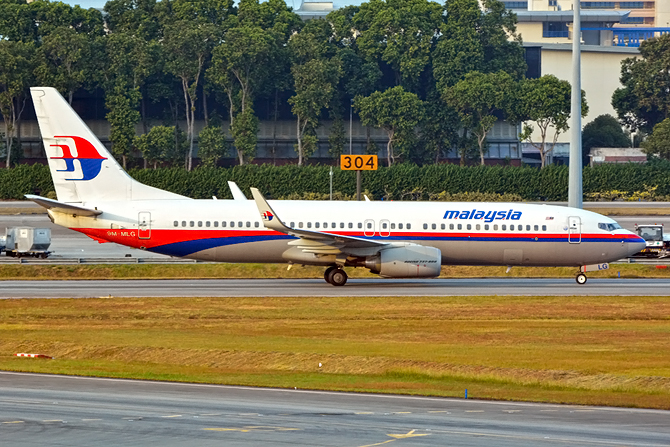 //www.pasazer.com/img/images/normal/malaysia,b737,sin,pbozyk.jpg