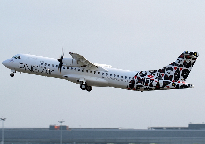 //www.pasazer.com/img/images/normal/png,airlines,atr72600,media.jpg