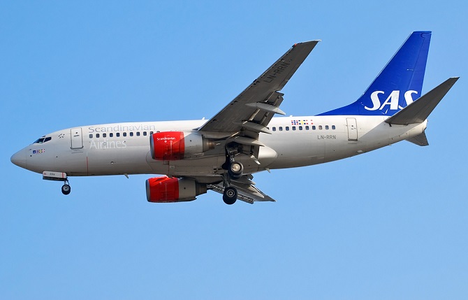 //www.pasazer.com/img/images/normal/sas,b737700,lhr(pbozyk)_1.jpg