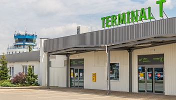 Nowy, tymczasowy terminal w Katowice Airport