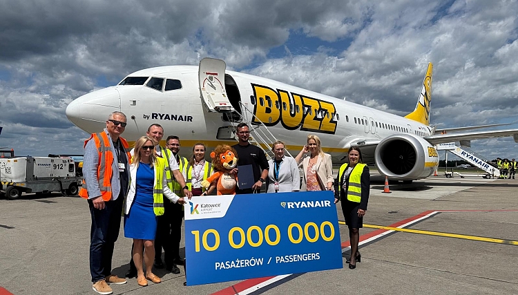 Ryanair świętuje w Pyrzowicach: 10 milionów pasażerów