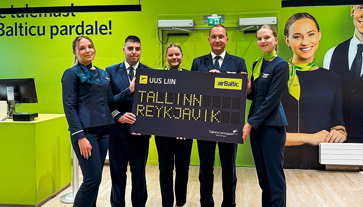 airBaltic poleciał z Tallina na Islandię airbusem A220-300