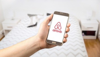 Airbnb pomoże swoim gospodarzom 