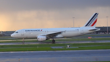 Air France: Przymusowa przesiadka na tory