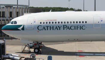 Cathay Pacific poleci do Madrytu 