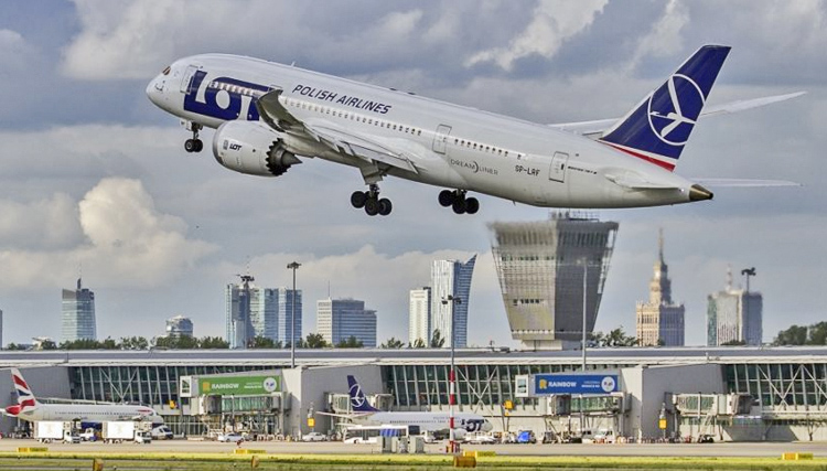 Raport: 5 lat LOT-u na trasach do i z USA