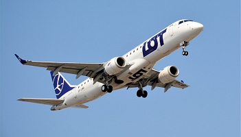 LOT: Szósty samolot Embraer 190 już w Warszawie