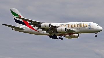 Airbus A380 Emirates wrócił do Birmingham