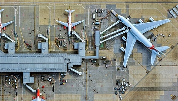 Brytyjskie lotniska tracą 50 mln funtów tygodniowo