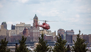 Helikopter rozbił się na Manhattanie w Nowy Jorku