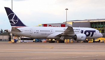 Dreamliner LOT-u uszkodzony w Toronto