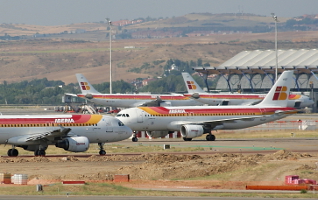 Iberia poleci do Puerto Rico i Rennes