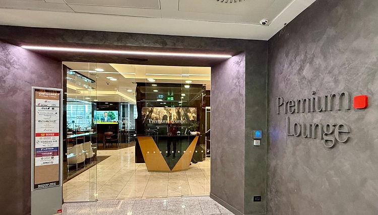 Recenzja: Gae Aulenti Premium Lounge w Mediolanie-Malpensie 