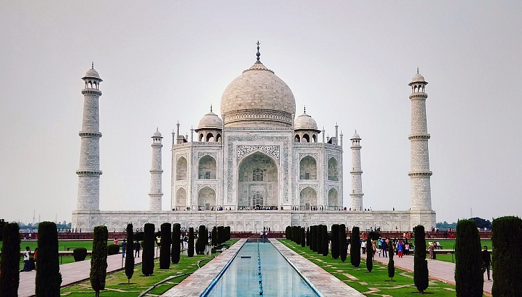 Leć LOT-em do Delhi - serce i stolica barwnych Indii