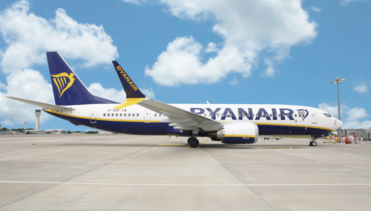 Ryanair zainwestuje 45 mln zł w Polsce. W Warszawie powstanie centrum obsługi klienta
