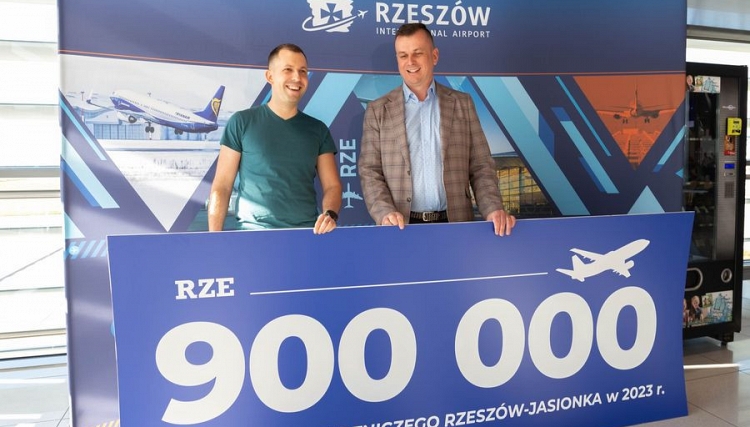 Reszów: już 900 tys. pasażerów. Czy będzie milion?