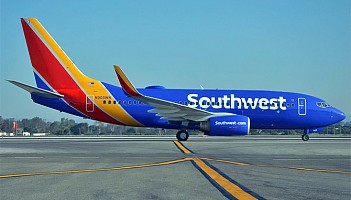 Boeing 737 Southwest wypadł z pasa w Burbank
