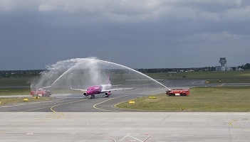 Drugi samolot Wizz Air zbazowany w Poznaniu