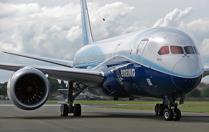 //www.pasazer.com/img/images/normal/boeing,787-8,le,bourget,pbozyk.jpg